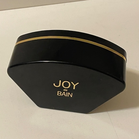 JOY DE BAIN 100G
PERFUMED SOAP (NEW WITH BOX) - Picture 6 of 10